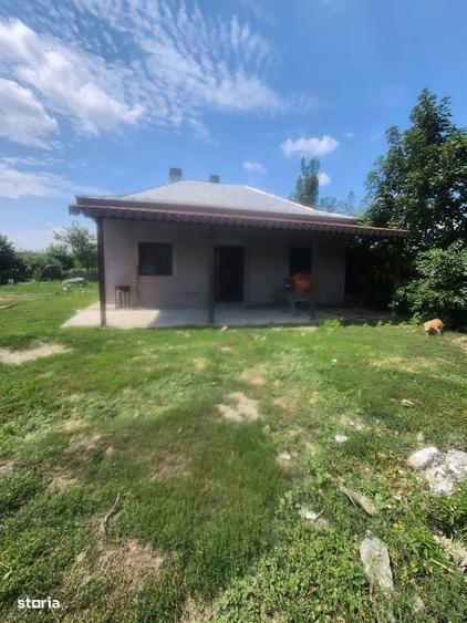 Casă cu 3 camere în Lilieci