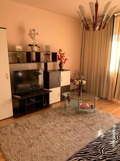 Inchiriez Garsoniera Craiova langa Liceul Henri Coanda - 6