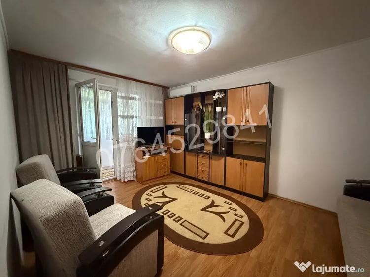 Apartament cu 2 camere decomandat în Lacul Tei