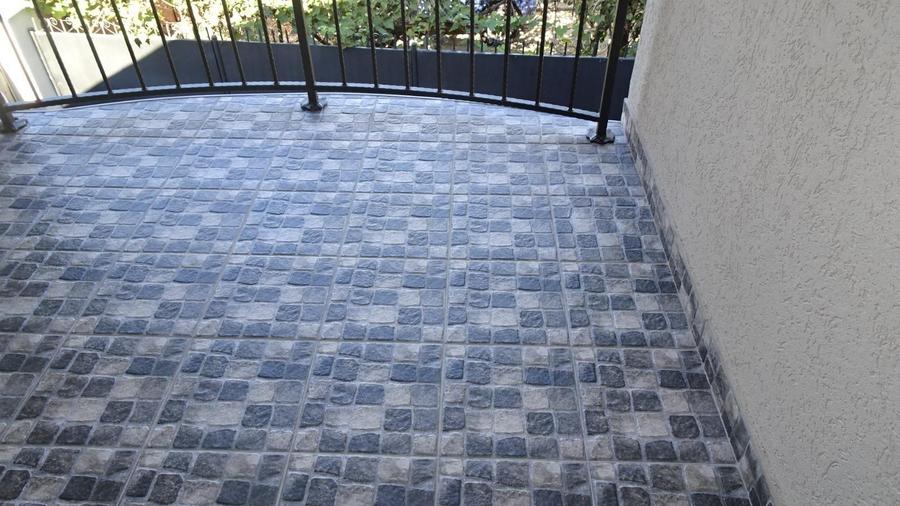 Duplex cu 3 camere cu Canalizare în Ultracentral