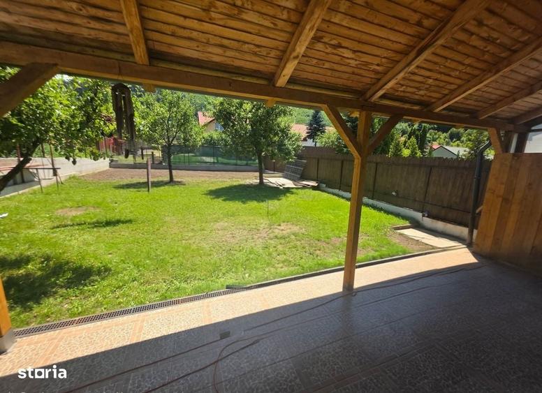 Casă cu 4 camere în Bunloc