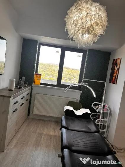 Apartament cu 3 camere decomandat în Ostroveni