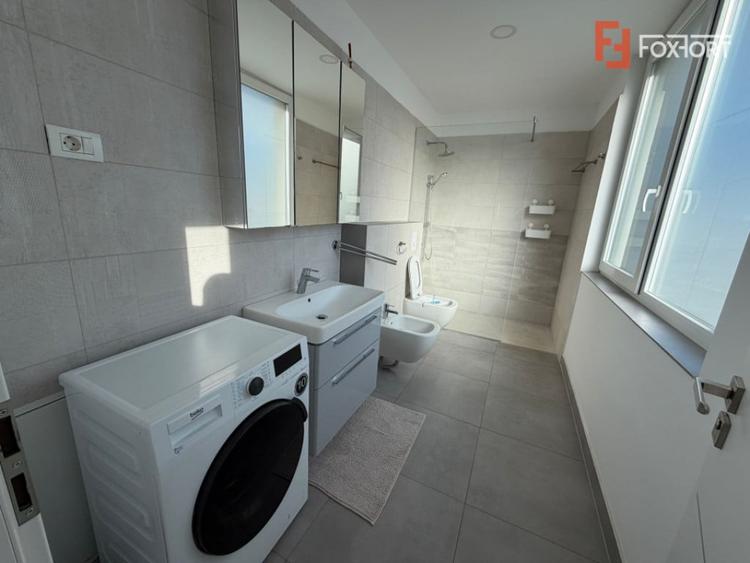 Apartament cu 4 camere decomandat, mobilat în Giroc