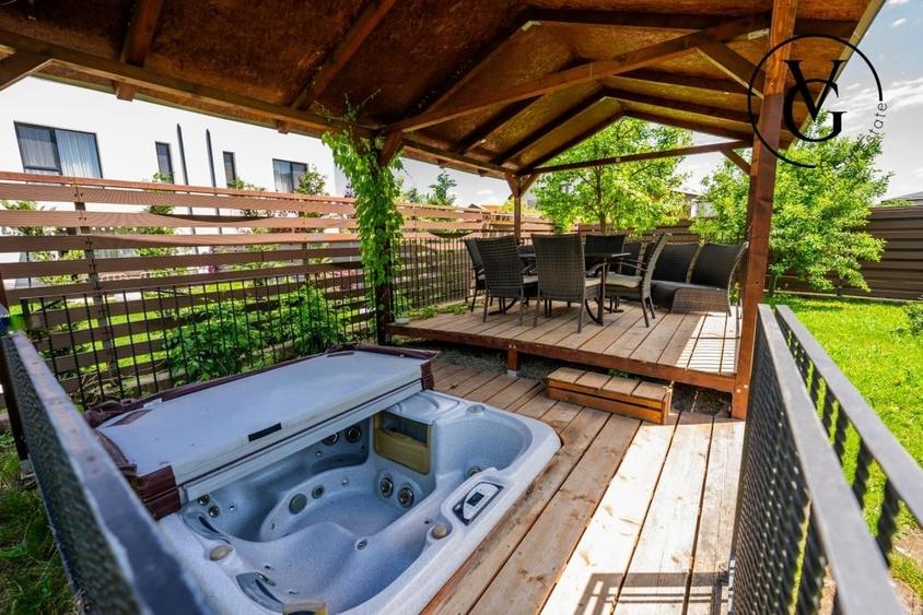 Casă cu 5 camere cu Teren 600 Mp în Central
