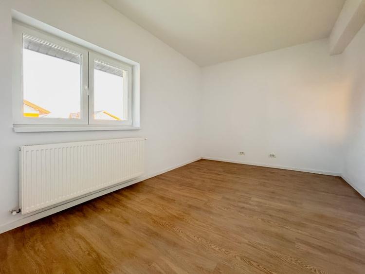 Duplex cu 4 camere cu Teren 250 Mp în Gulia
