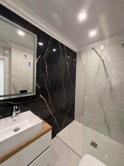 Apartament cu 5 camere decomandat în Pipera