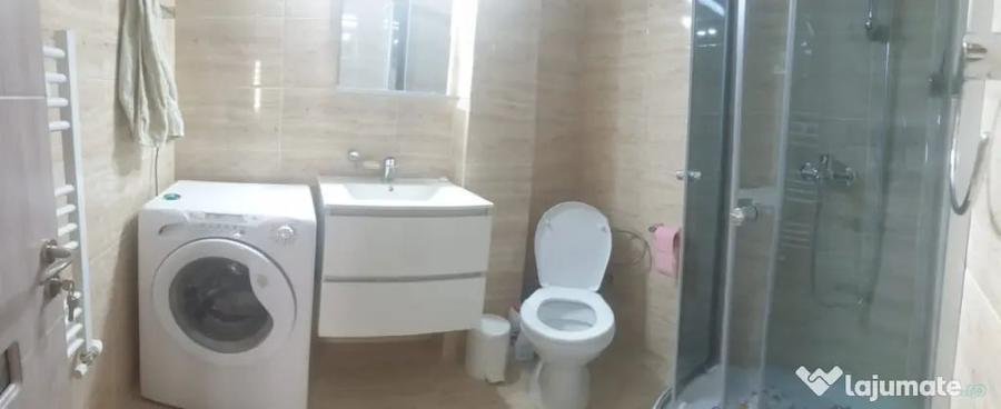 Apartament cu 4 camere decomandat în 1 Mai