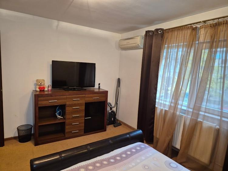 Apartament cu 2 camere decomandat, mobilat în Sebastian