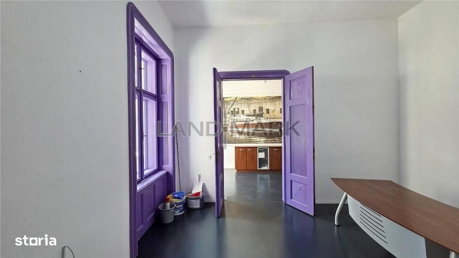 Apartament cu 4 camere în Central