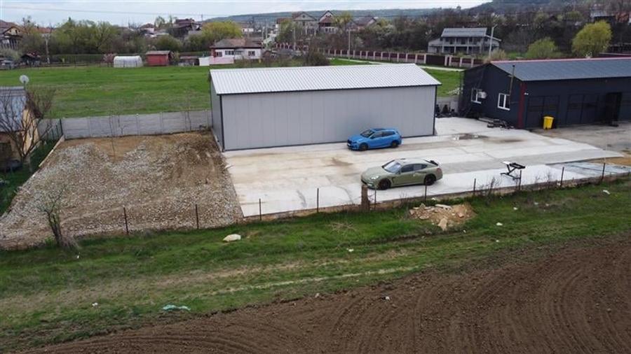 Spațiu industrial, de 344 mp, în Podari