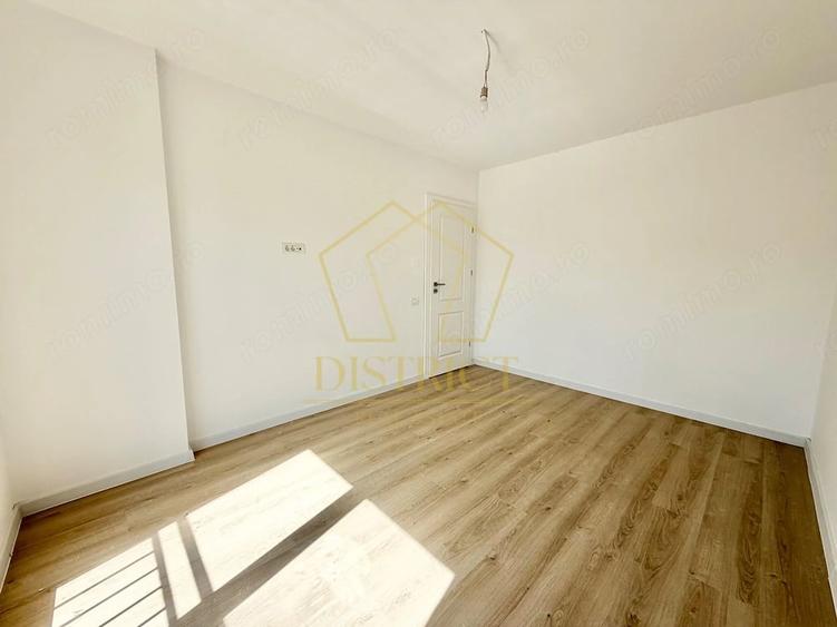 Casă cu 5 camere cu Teren 470 Mp în Ghiroda