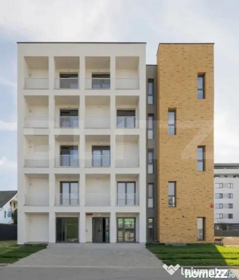 Apartament cu 3 camere decomandat în Calea Moldovei