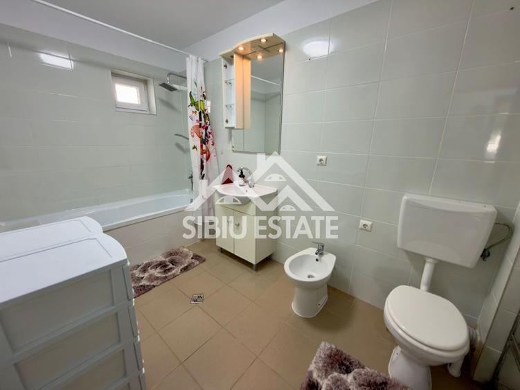 Apartament cu 3 camere decomandat în Hipodrom 4