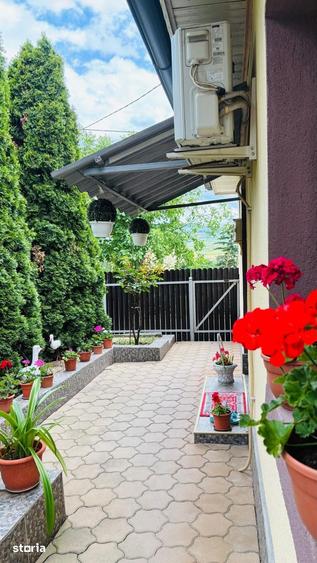 Casă cu 3 camere decomandat cu Teren 768 Mp în Exterior Vest