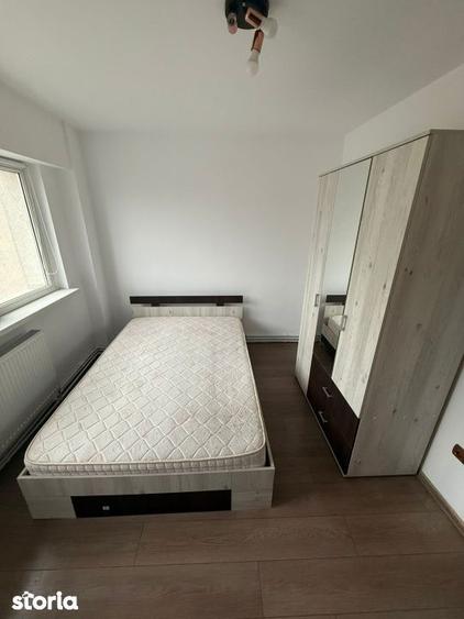 Apartament cu 3 camere decomandat în Obor