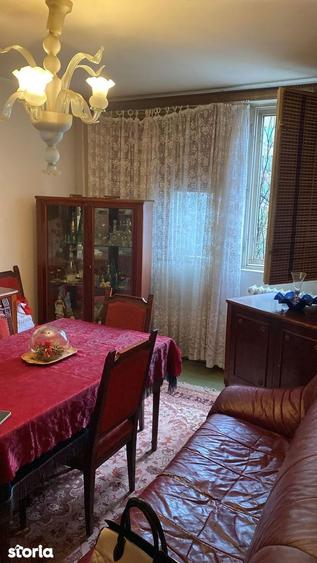 Apartament cu 4 camere în Militari