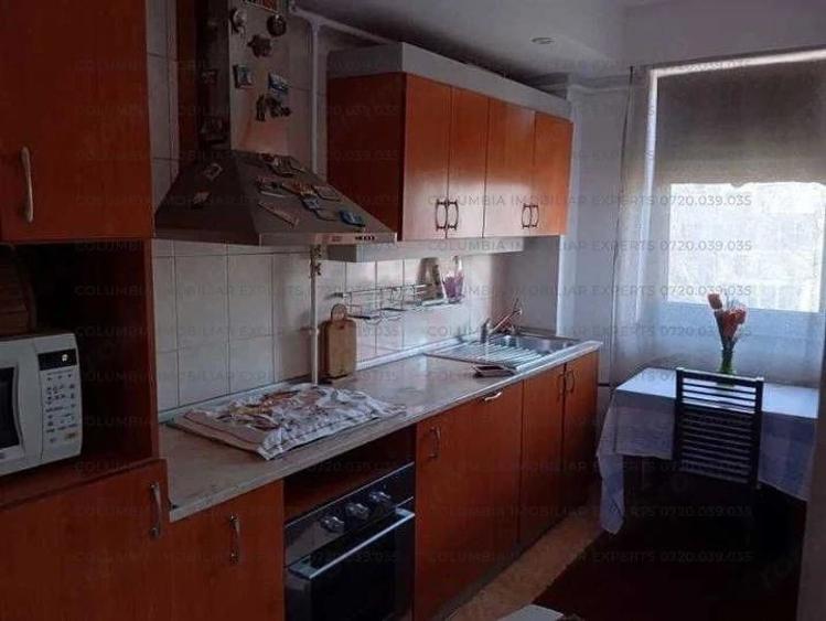Apartament cu 2 camere decomandat în Olteniței