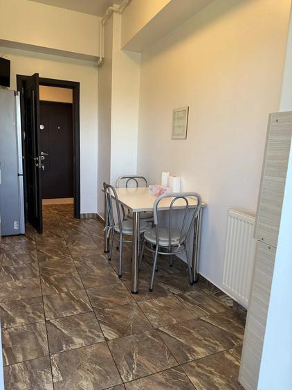 Apartament cu 2 camere decomandat în Tei