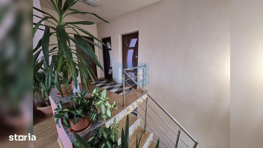 Casă cu 6 camere cu Teren 1400 Mp în Apahida