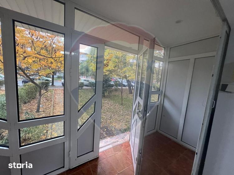 Spațiu comercial, de 60 mp, în Obor