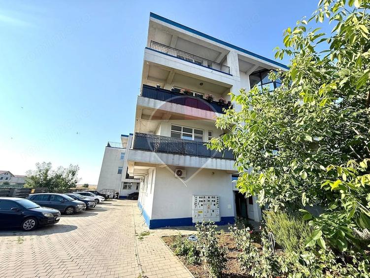 Apartament cu 3 camere decomandat în Cumpăna