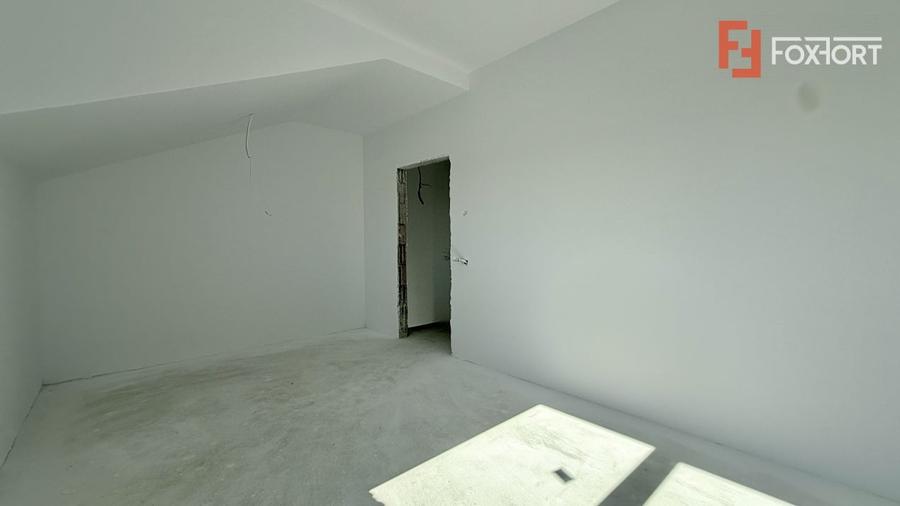 Duplex cu 3 camere cu Teren 274 Mp în Moșnița Nouă