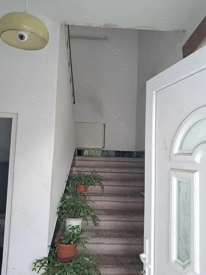 Casă cu 4 camere în 14 Mai