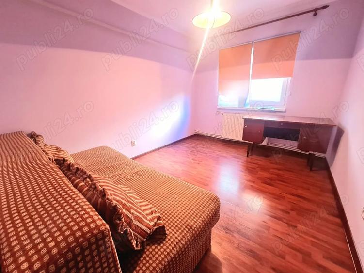 Apartament cu 3 camere decomandat în Dorobanți