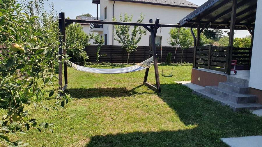 Casă cu 4 camere cu Teren 410 Mp în Săbăreni