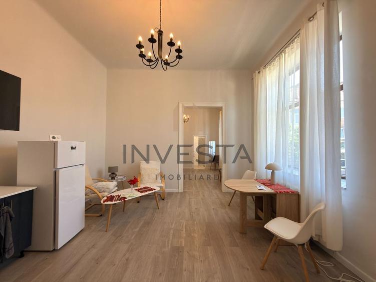 Apartament cu 3 camere semidecomandat în Central