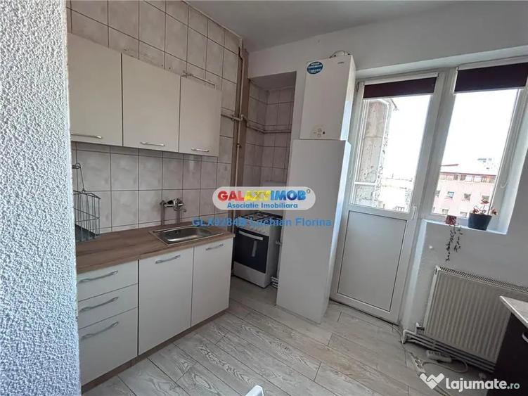 Apartament cu 2 camere decomandat în Universitate
