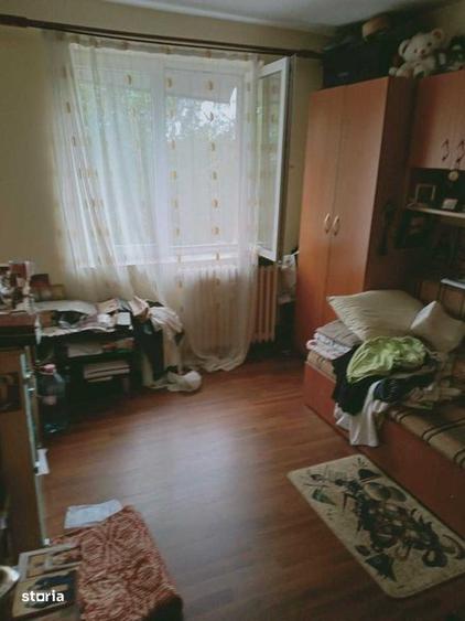 Apartament cu 3 camere decomandat în Crângași