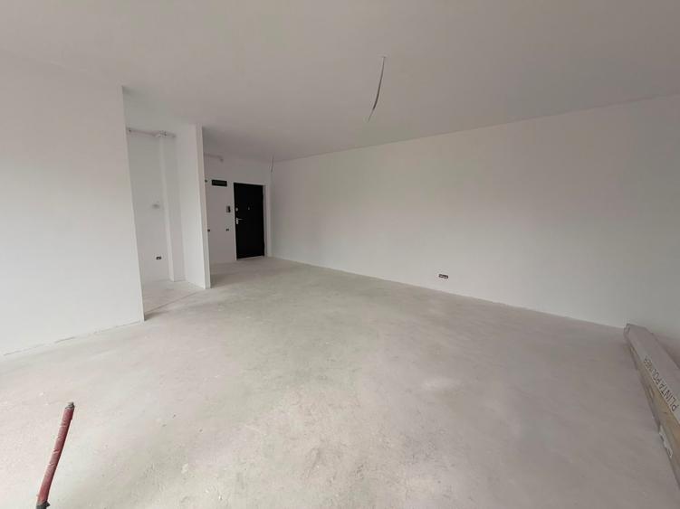 Apartament cu 2 camere decomandat în Decebal