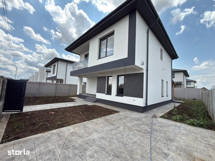 Casă cu 5 camere cu Teren 360 Mp în Berceni