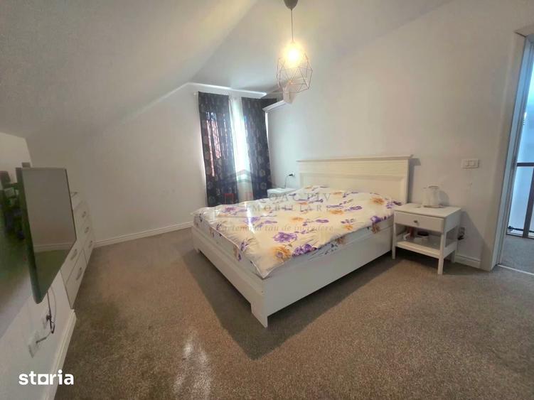 Casă cu 5 camere decomandat cu Teren 286 Mp în Moara