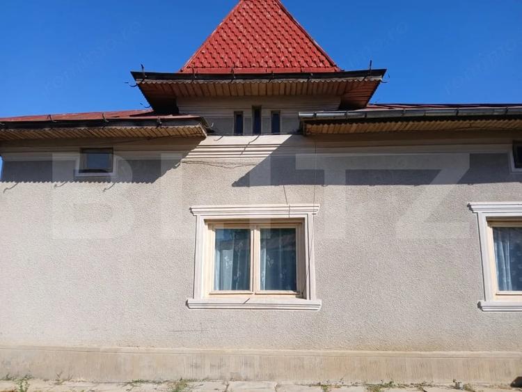Casă cu 4 camere cu Teren 1830 Mp în Drăgăești-Pământeni