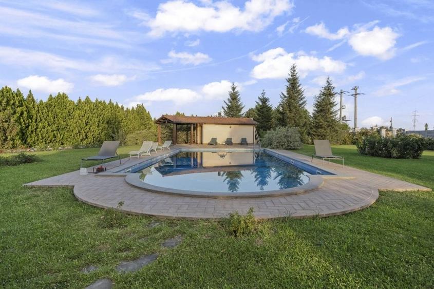 Casă individuală cu 6 camere cu Canalizare în Cernica