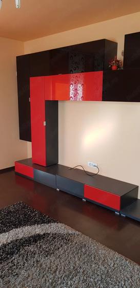 Casă cu 18 camere cu Teren 510 Mp în Central