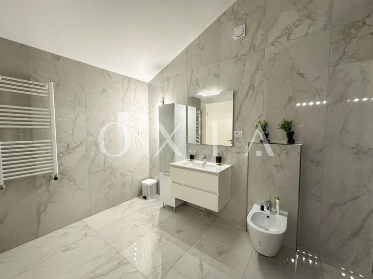 Penthouse cu 4 camere decomandat, mobilat în Giroc