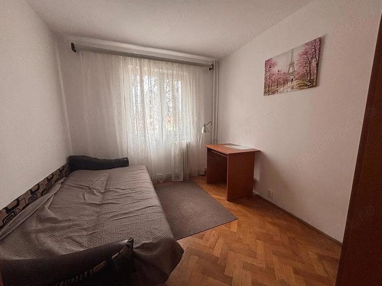 Apartament cu 4 camere decomandat în Tătărași