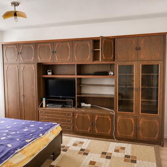 Garsonieră decomandată, mobilată în Complex Studențesc