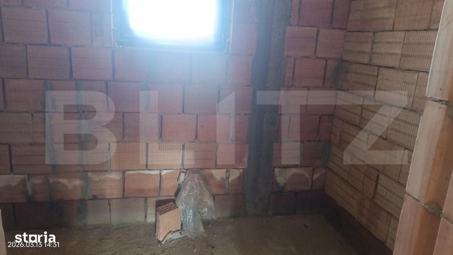 Casă cu 4 camere decomandat în Calbor