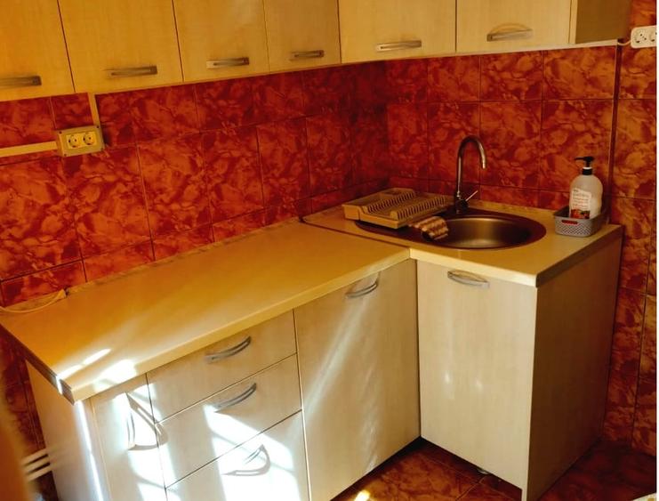 Apartament cu 2 camere decomandat, mobilat în CET