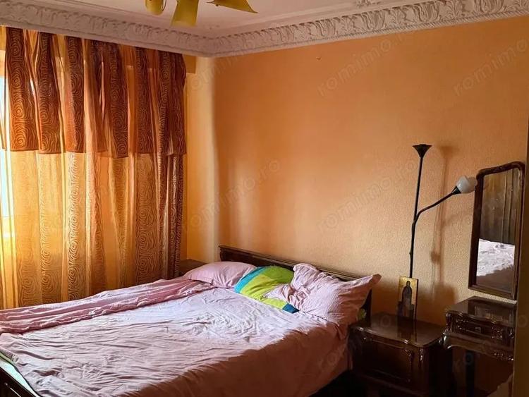 Apartament cu 3 camere decomandat în Km 4