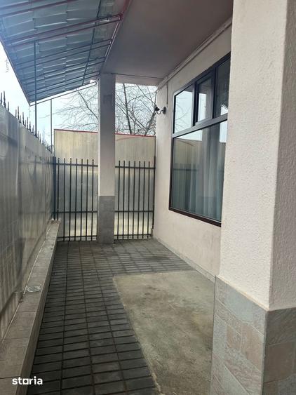 Spațiu comercial, de 80 mp, în Florilor