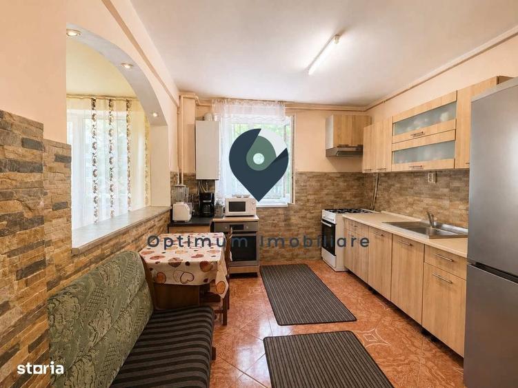 Apartament cu 3 camere semidecomandat în Gheorgheni