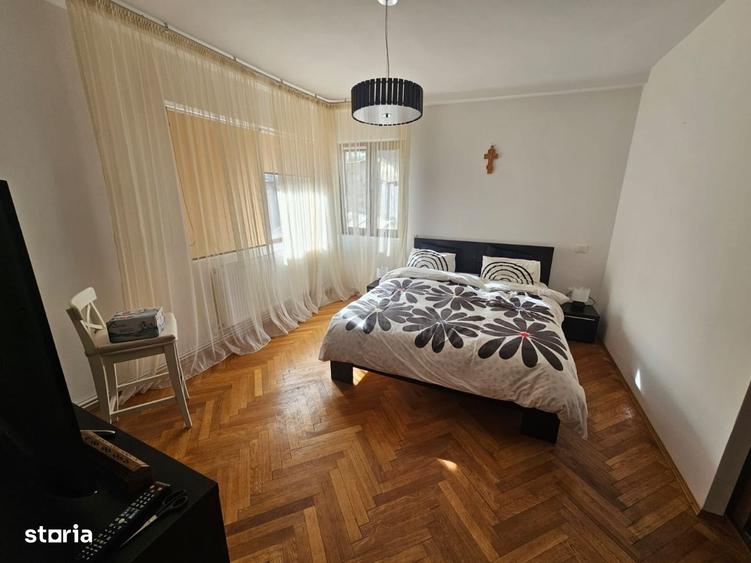 Casă cu 3 camere în Curtea de Argeș
