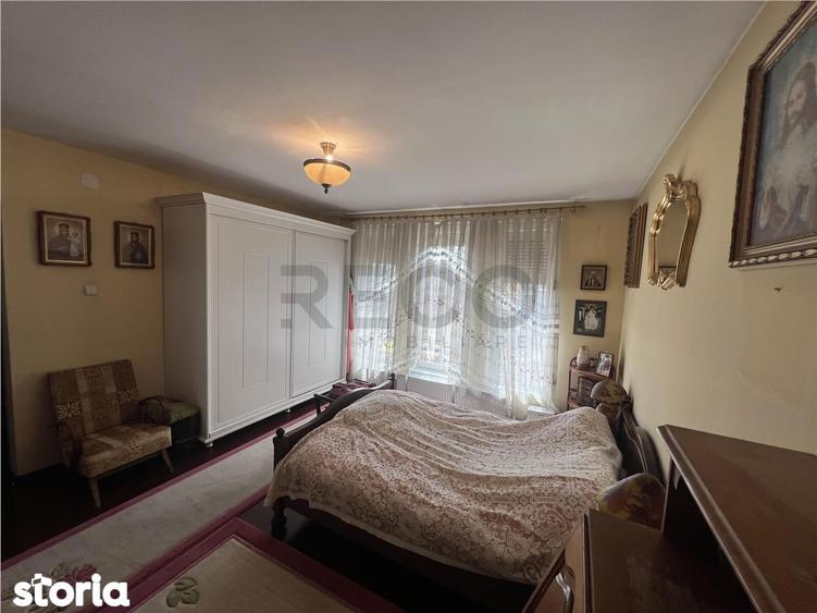 Casă cu 4 camere cu Teren 577 Mp în Iorga