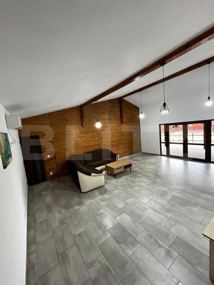 Casă individuală cu 6 camere cu Canalizare în Beclean