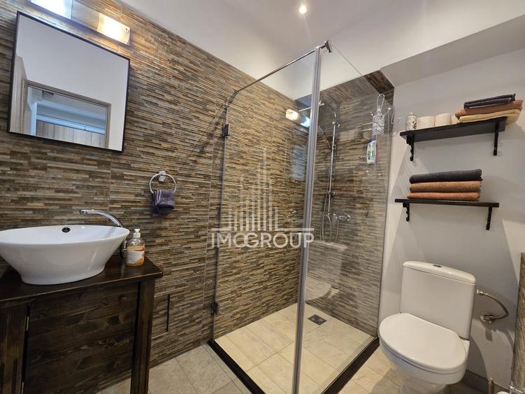 Apartament cu 2 camere semidecomandat, mobilat în Semicentral